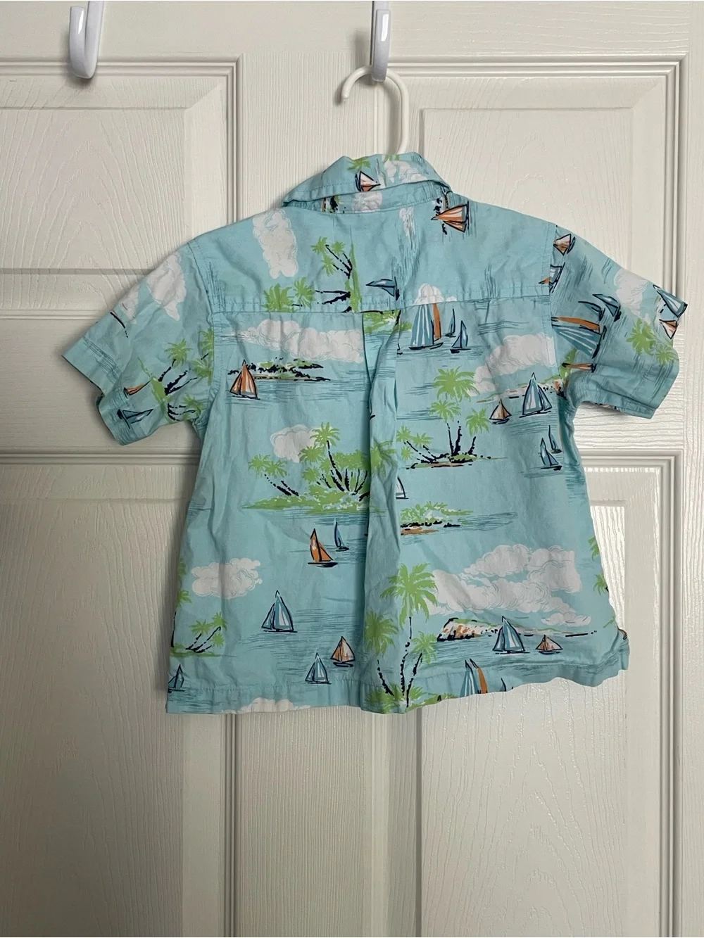 Kitestrings 3T Boys Light Blue Tropical Sailboat Short-Sleeve Shirt for Kids